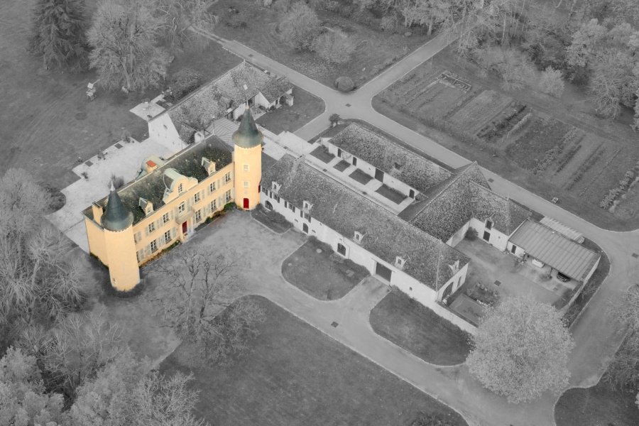 Aerial view highlighting the main chateau building